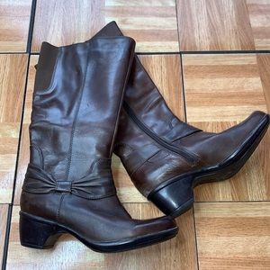 ❗️FINAL MARKDOWN Clarks Leather Heeled Boots with Bow - GUC 7 Chocolate Brown